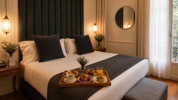 Ropa de cama de alta calidad, cubrecamas y colchones con pillow-top