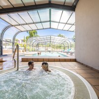 Couples treatment rooms, sauna, hot tub, Turkish bath, body treatments