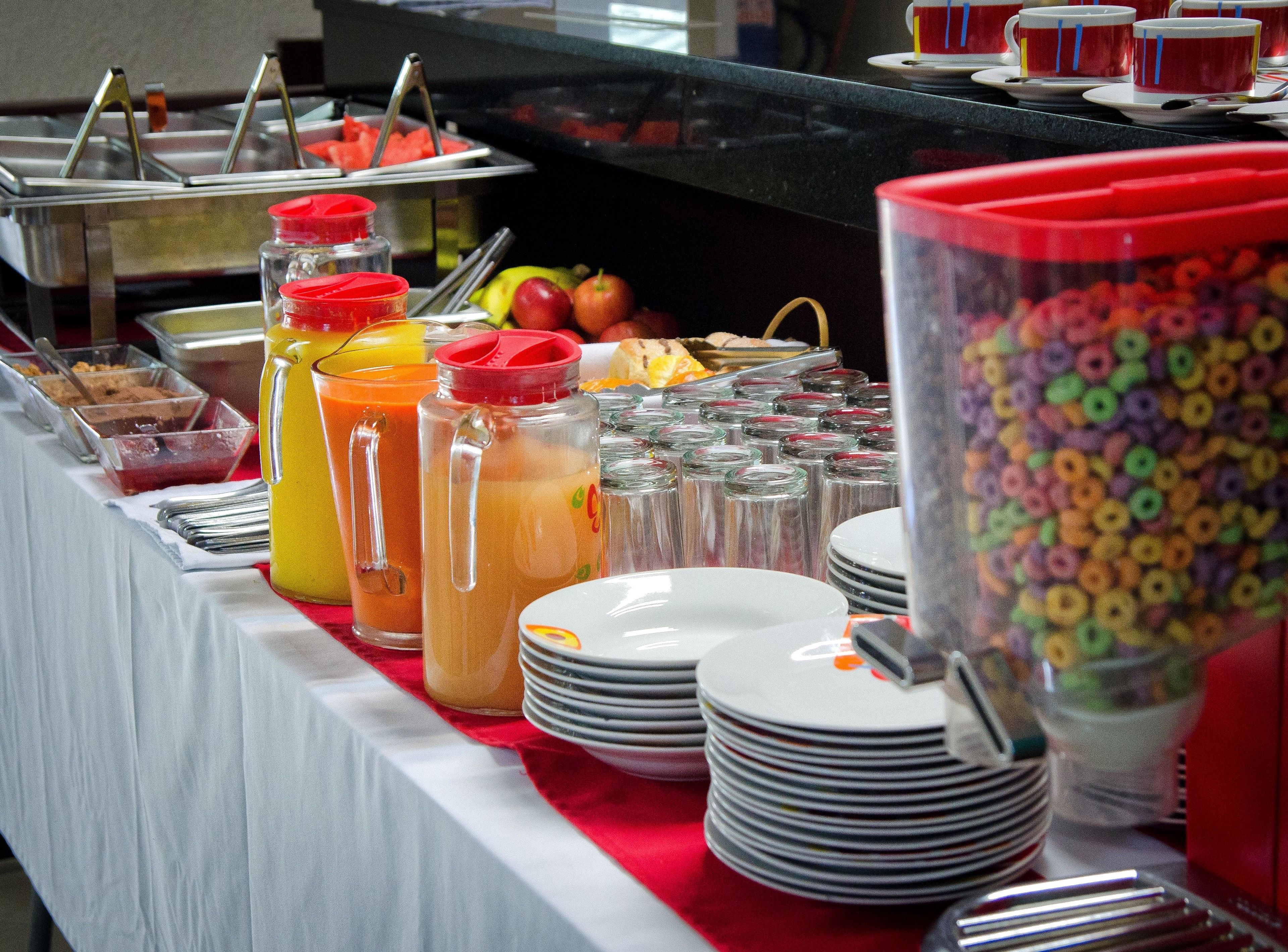 free daily continental breakfast