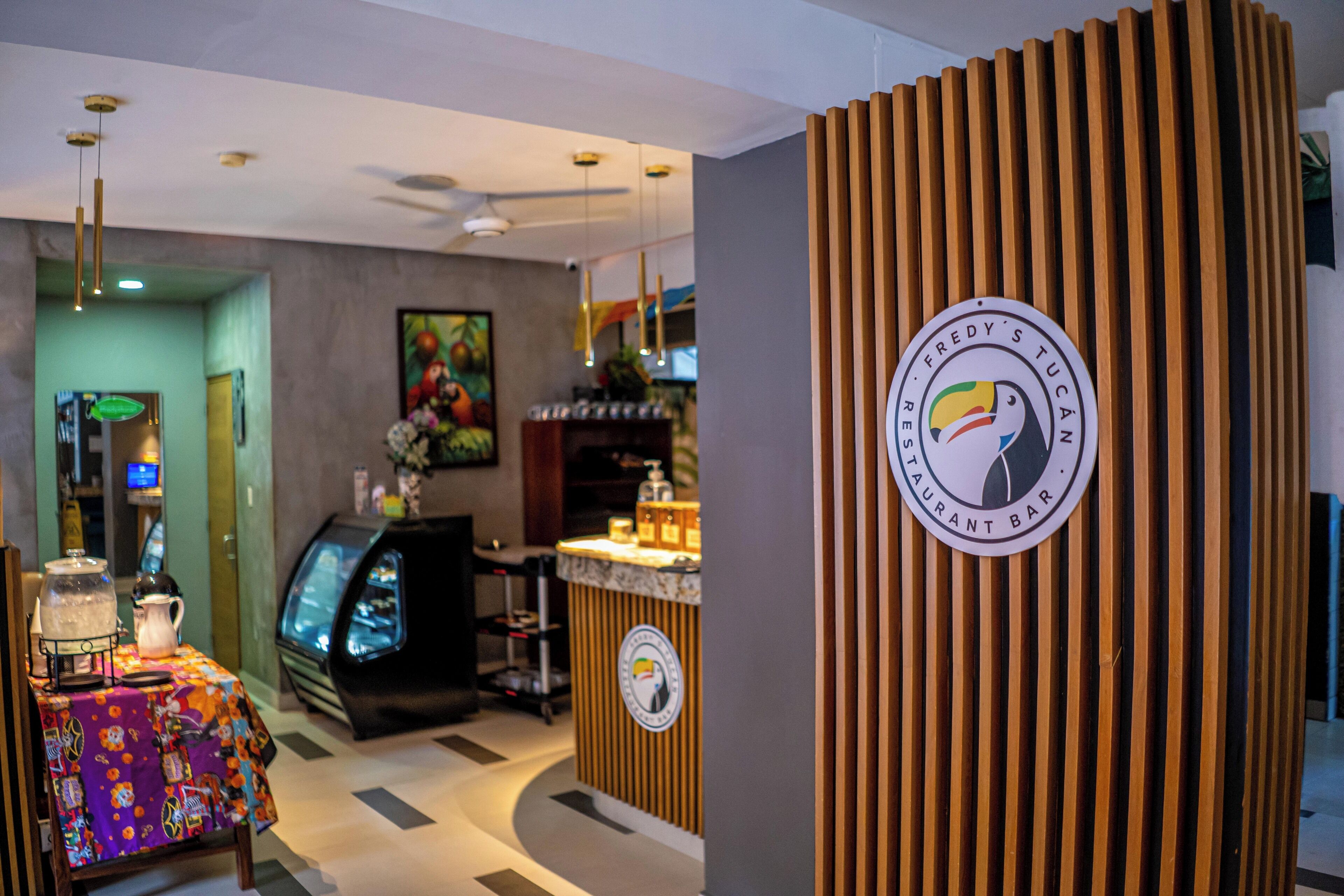 breakfast and lunch served