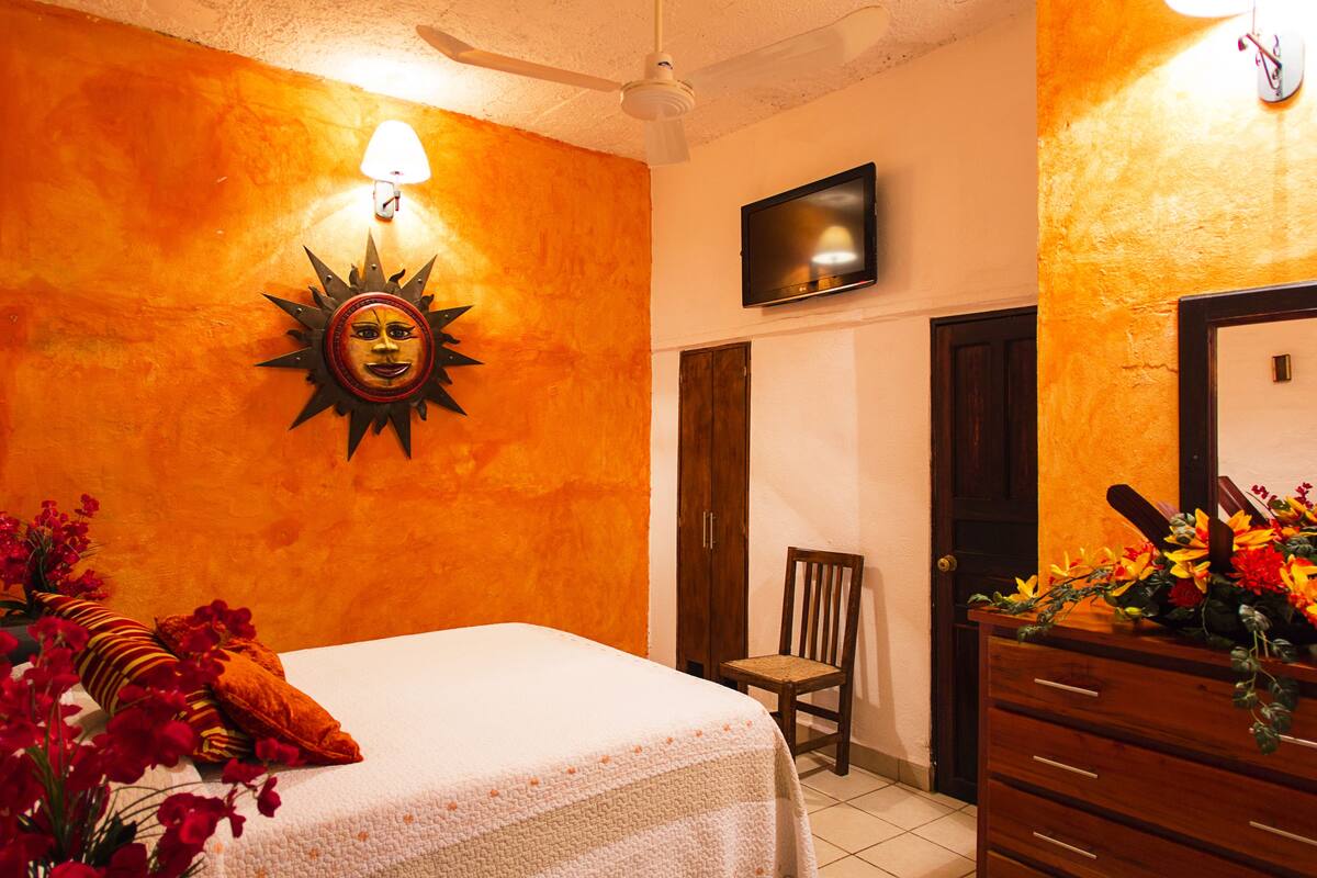 economy room, no view (no window) | 1 bedroom, free wifi, bed sheets