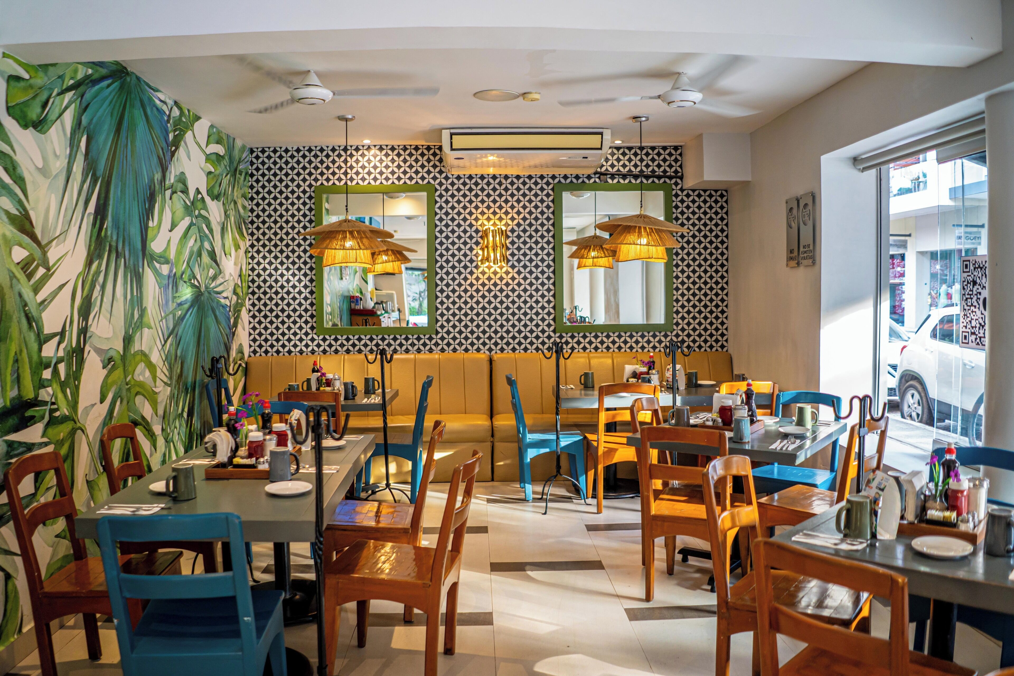 breakfast and lunch served