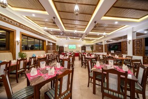 Daily full breakfast for a fee - PrideInn Hotel Diani (Diani Beach)