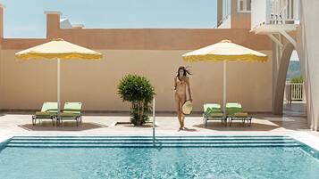 Superior Twin Room (Sharing Pool) | View from room