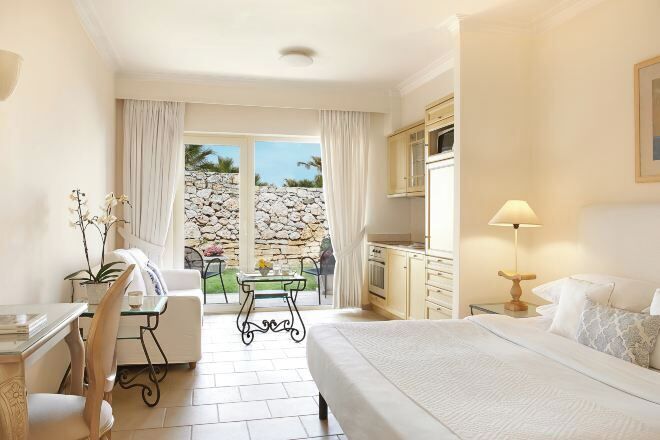 Premium bedding, minibar, in-room safe, blackout curtains