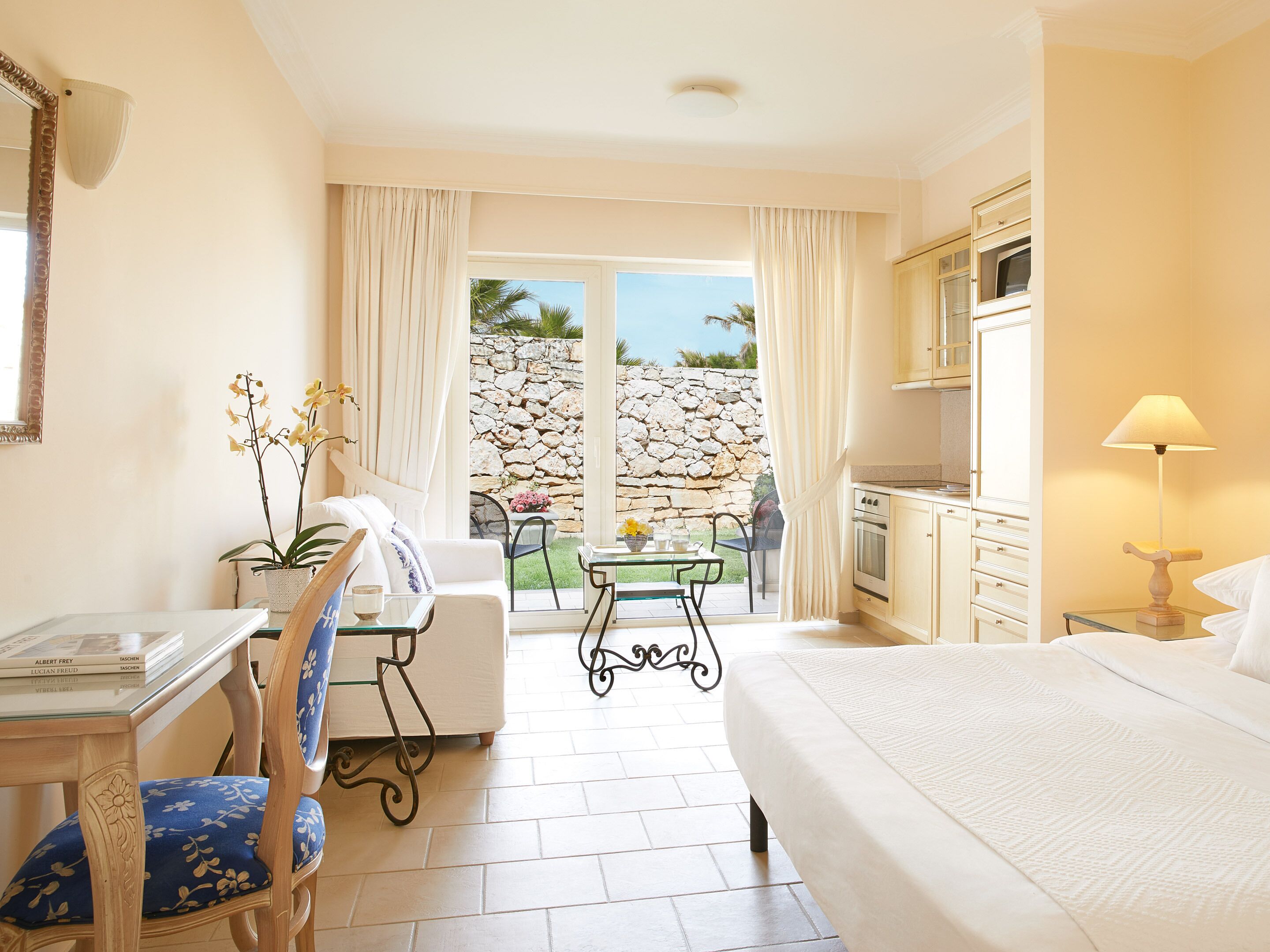 Casa Marina Studio Garden View | Hochwertige Bettwaren, Minibar, Zimmersafe, Verdunkelungsvorhänge