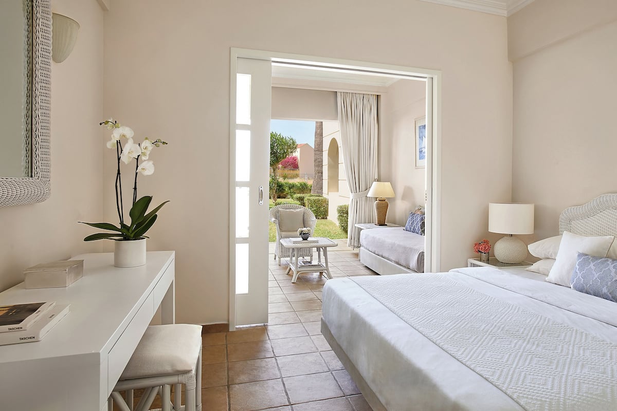 Premium bedding, minibar, in-room safe, blackout drapes