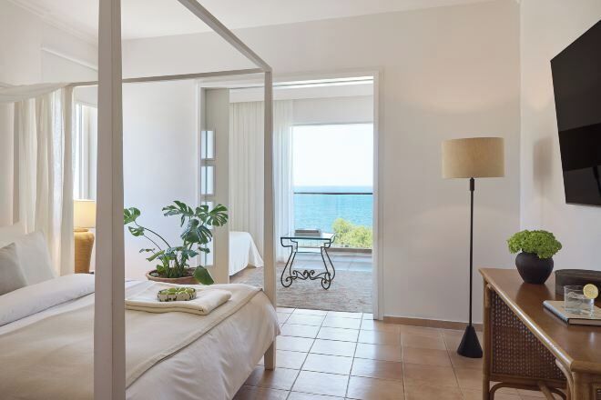 Premium bedding, minibar, in-room safe, blackout curtains