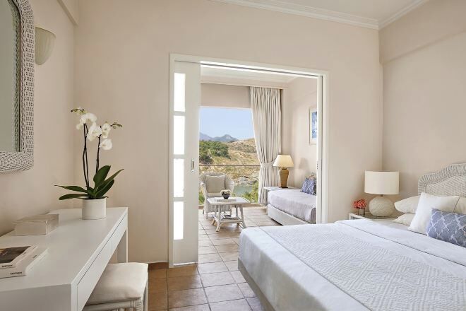 Premium bedding, minibar, in-room safe, blackout curtains