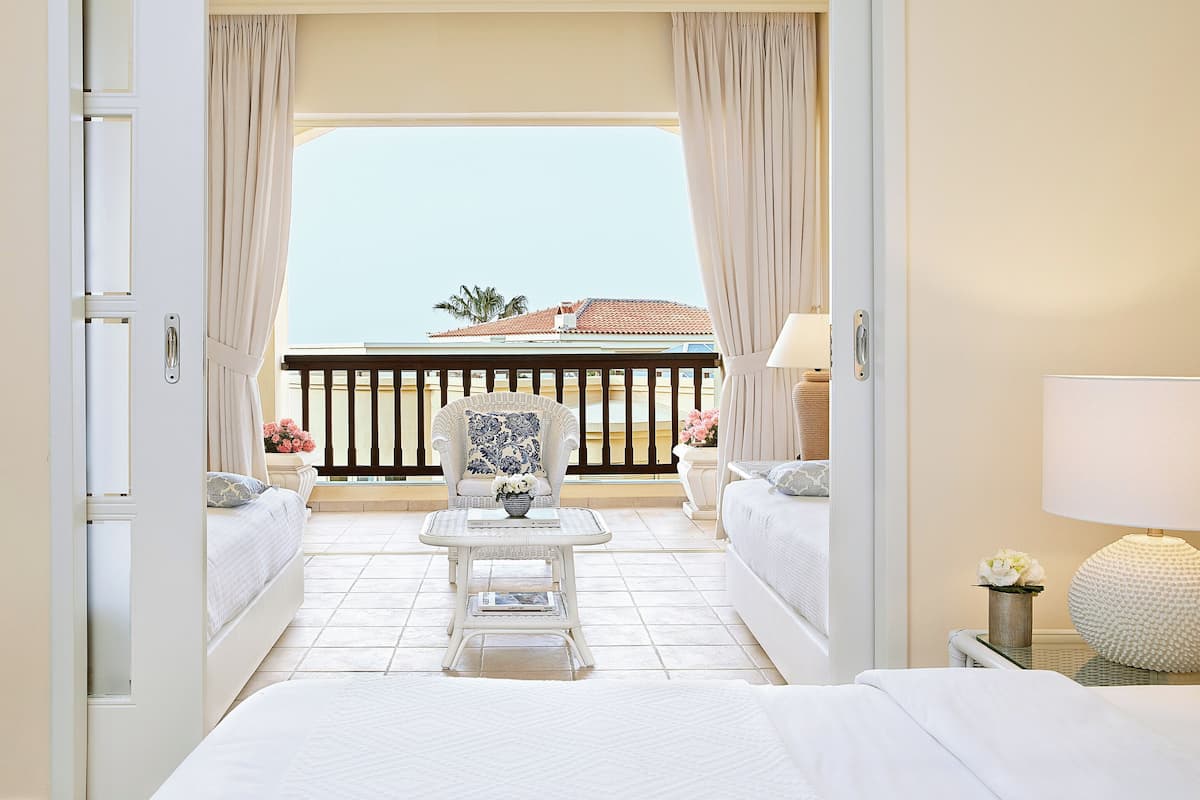 2 chambres, literie de qualité, minibar, coffre-fort
