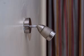 In-room safe, desk, soundproofing, iron/ironing board - Hotel Ambassadeur (Nairobi)