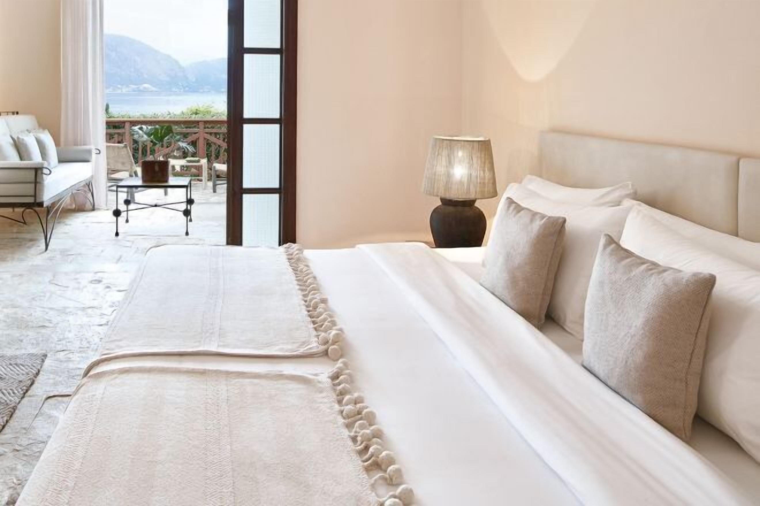 In-room safe, soundproofing, free cots/infant beds, free WiFi