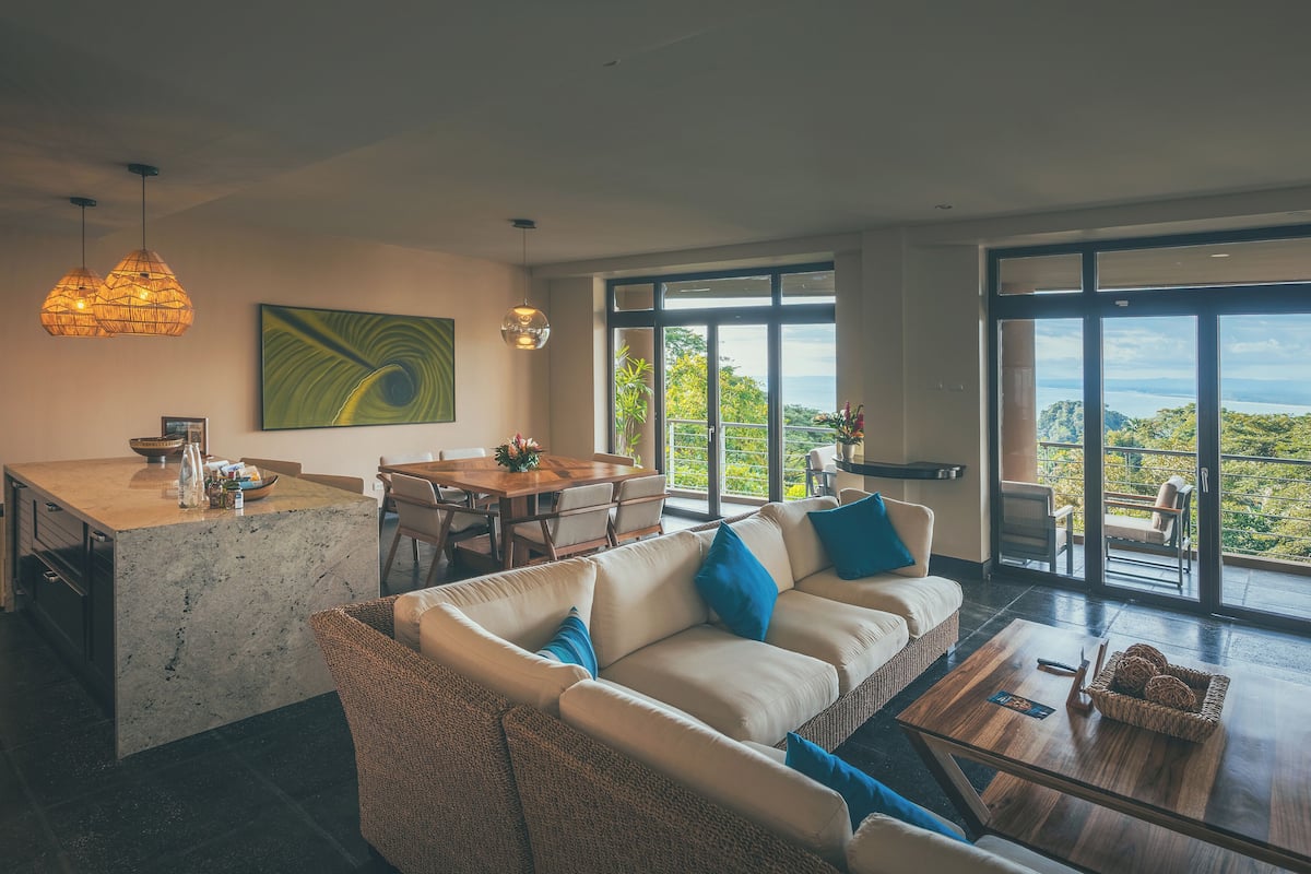 Panoramic Suites -Expansive Ocean Views - (# of bedrooms available depends on # of guests reserved) | Beach/ocean view