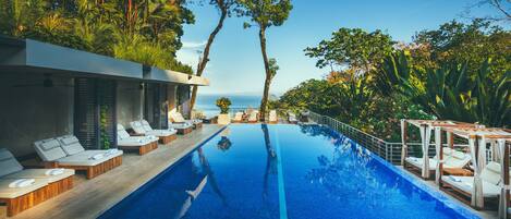 Alberca al aire libre