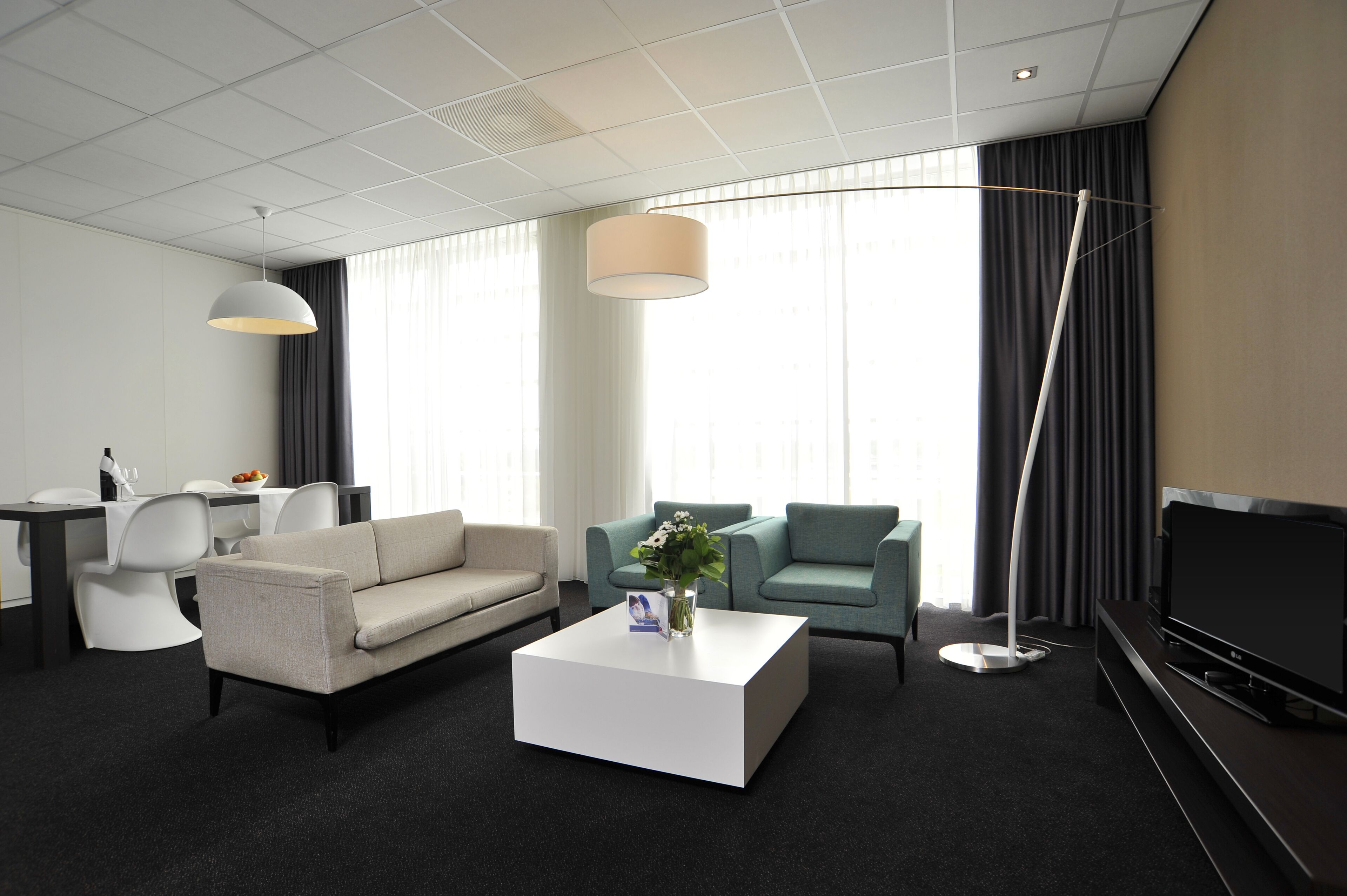Wohnzimmer | Flachbildfernseher