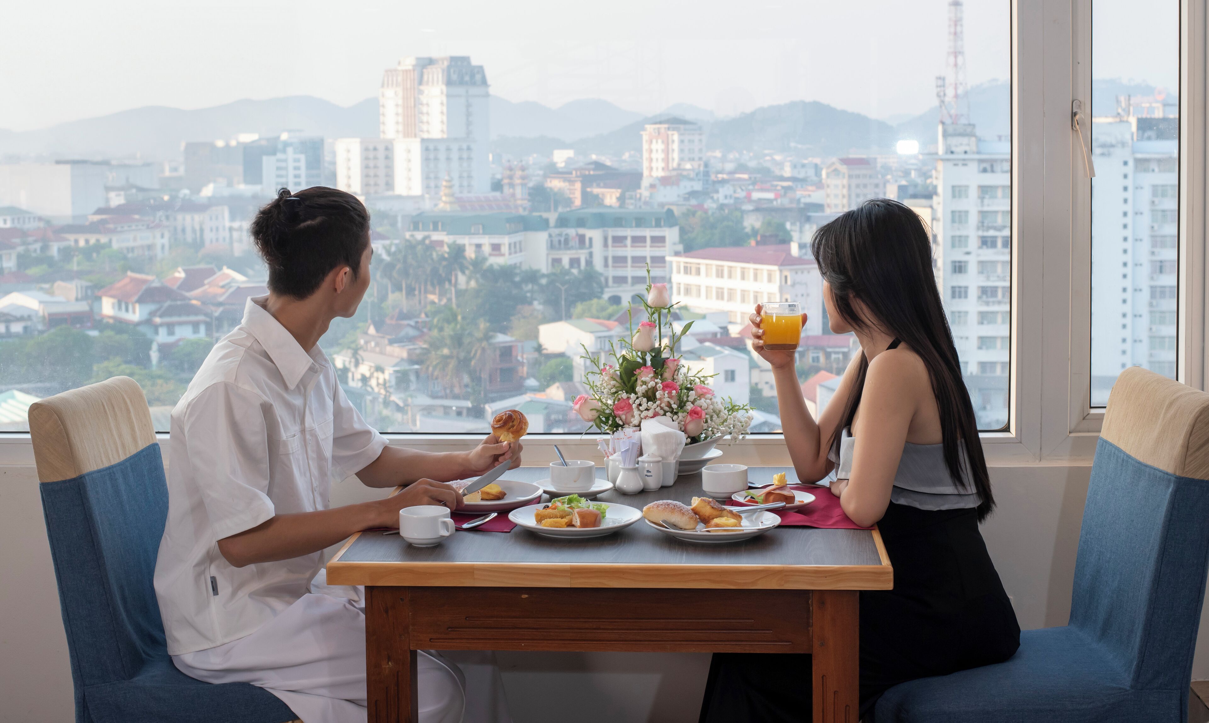 2 restoran, melayani sarapan 