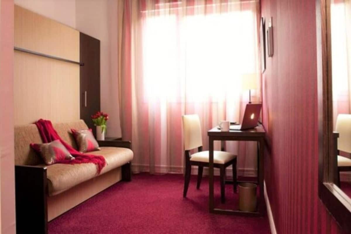 1 bedroom, in-room safe, desk, laptop workspace