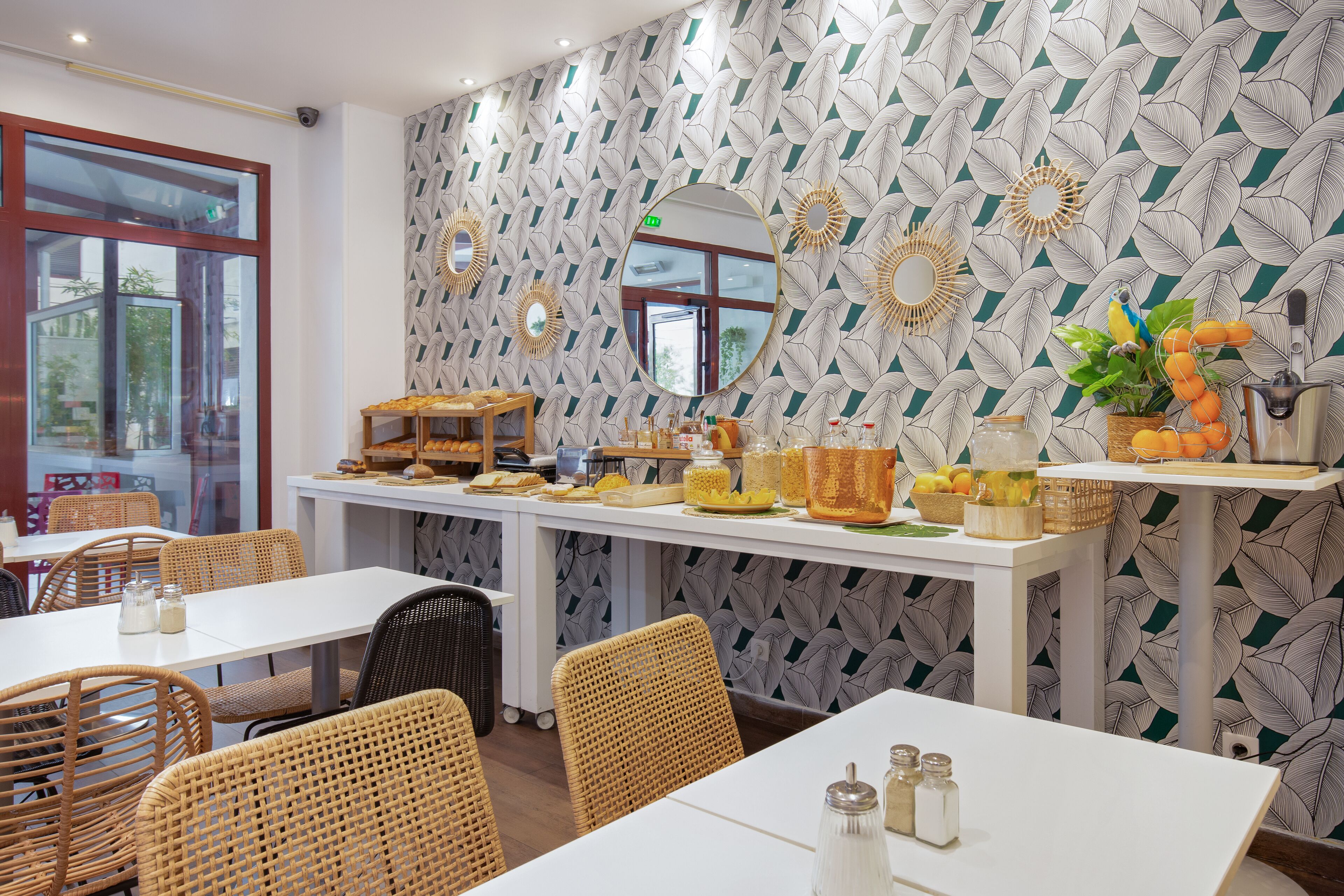 daily buffet breakfast (eur 18.90 per person)