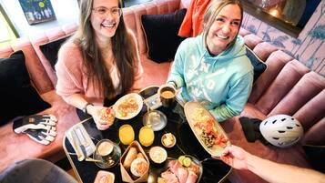 Petit déjeuner continental compris tous les jours