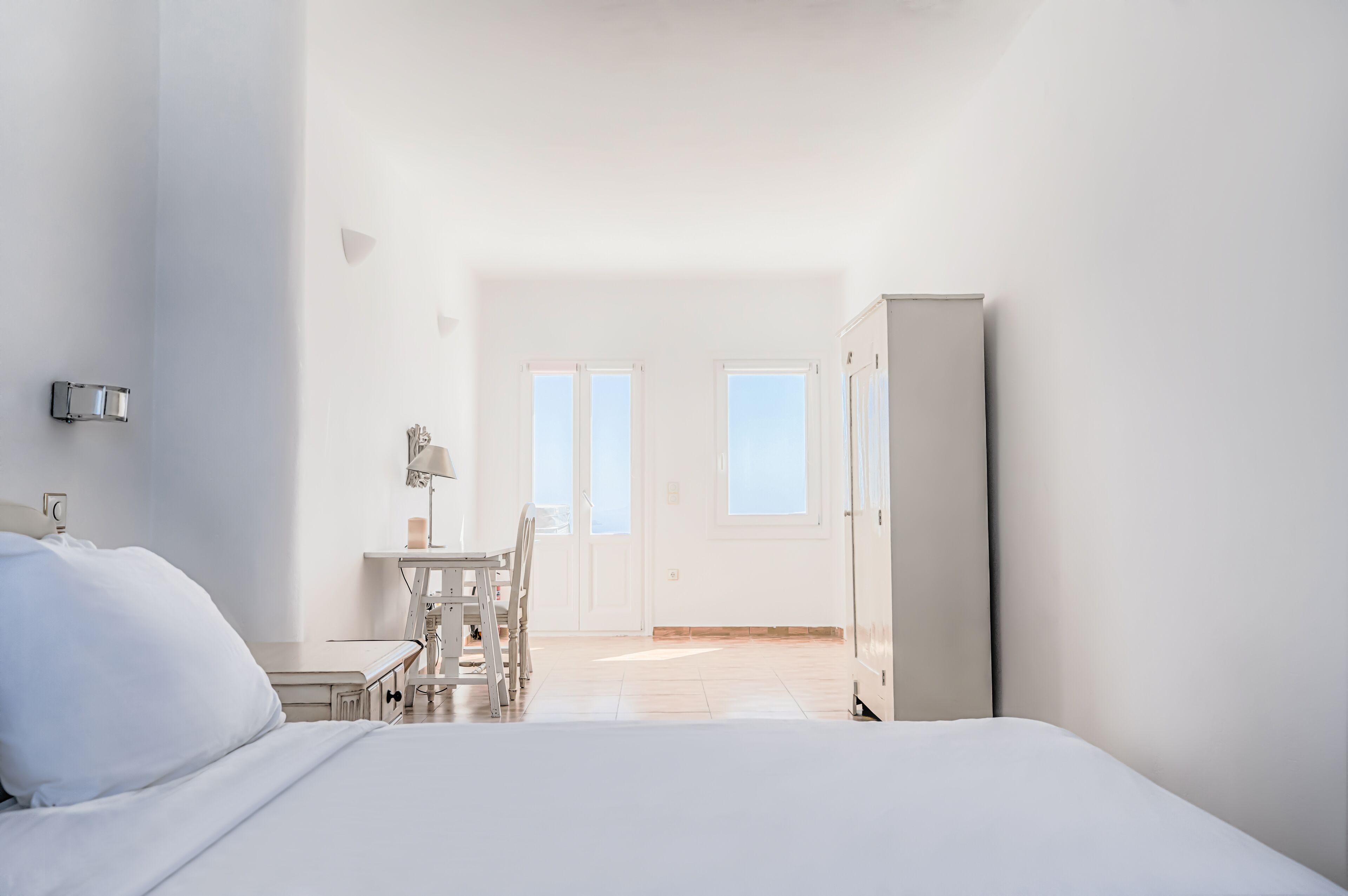 2 bedrooms, premium bedding, down duvets, minibar