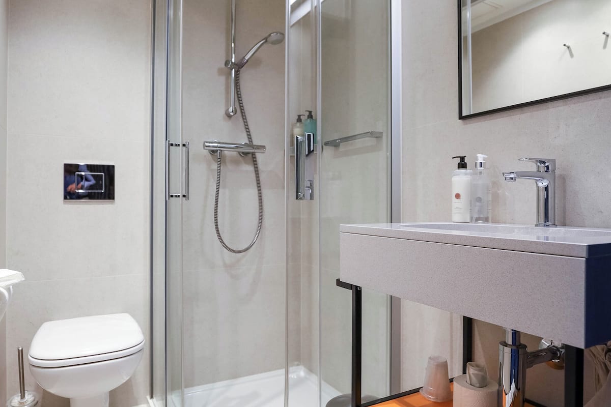 comfort room | premium bedding, pillow-top beds, in-room safe, desk