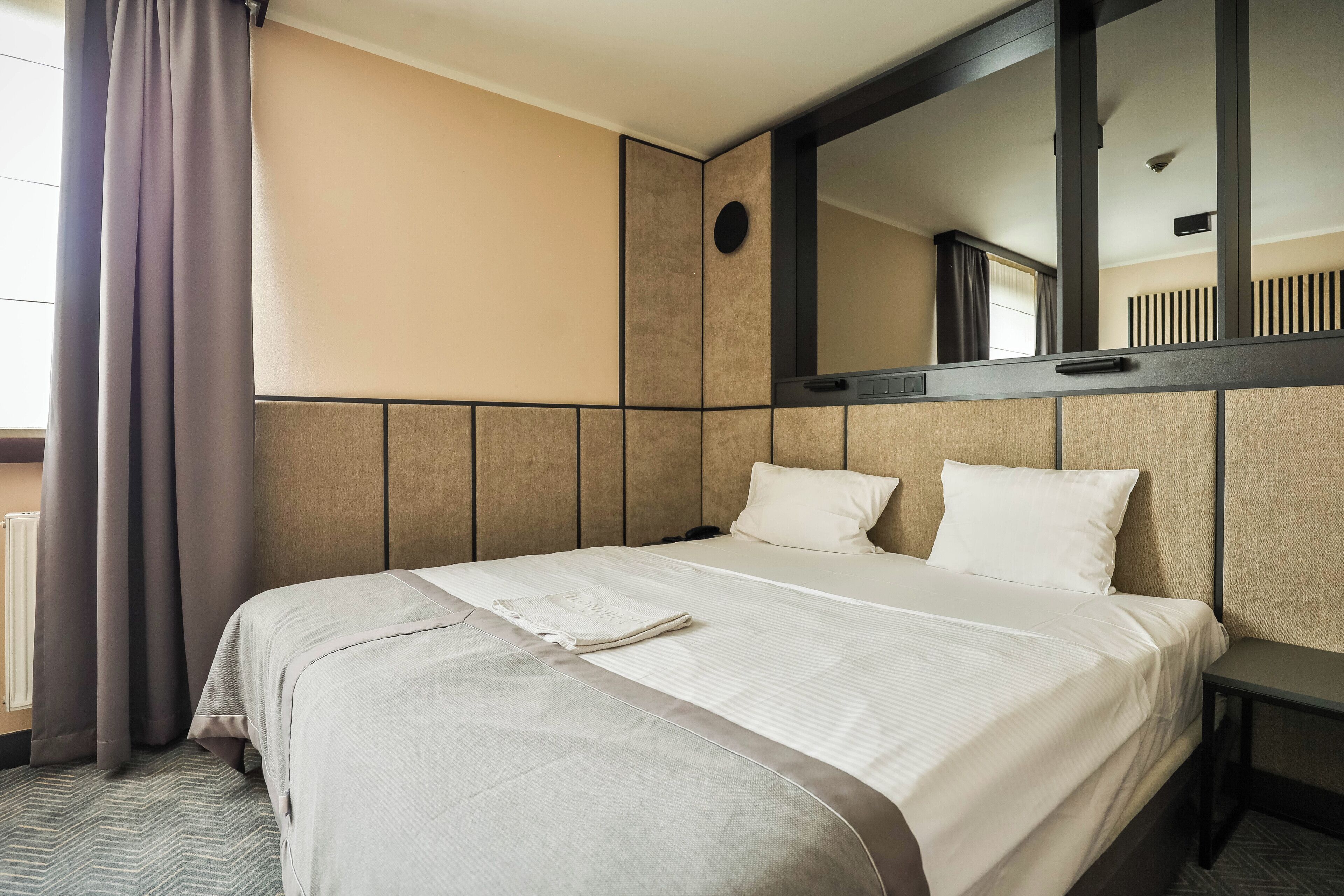 comfort room | premium bedding, pillow-top beds, in-room safe, desk