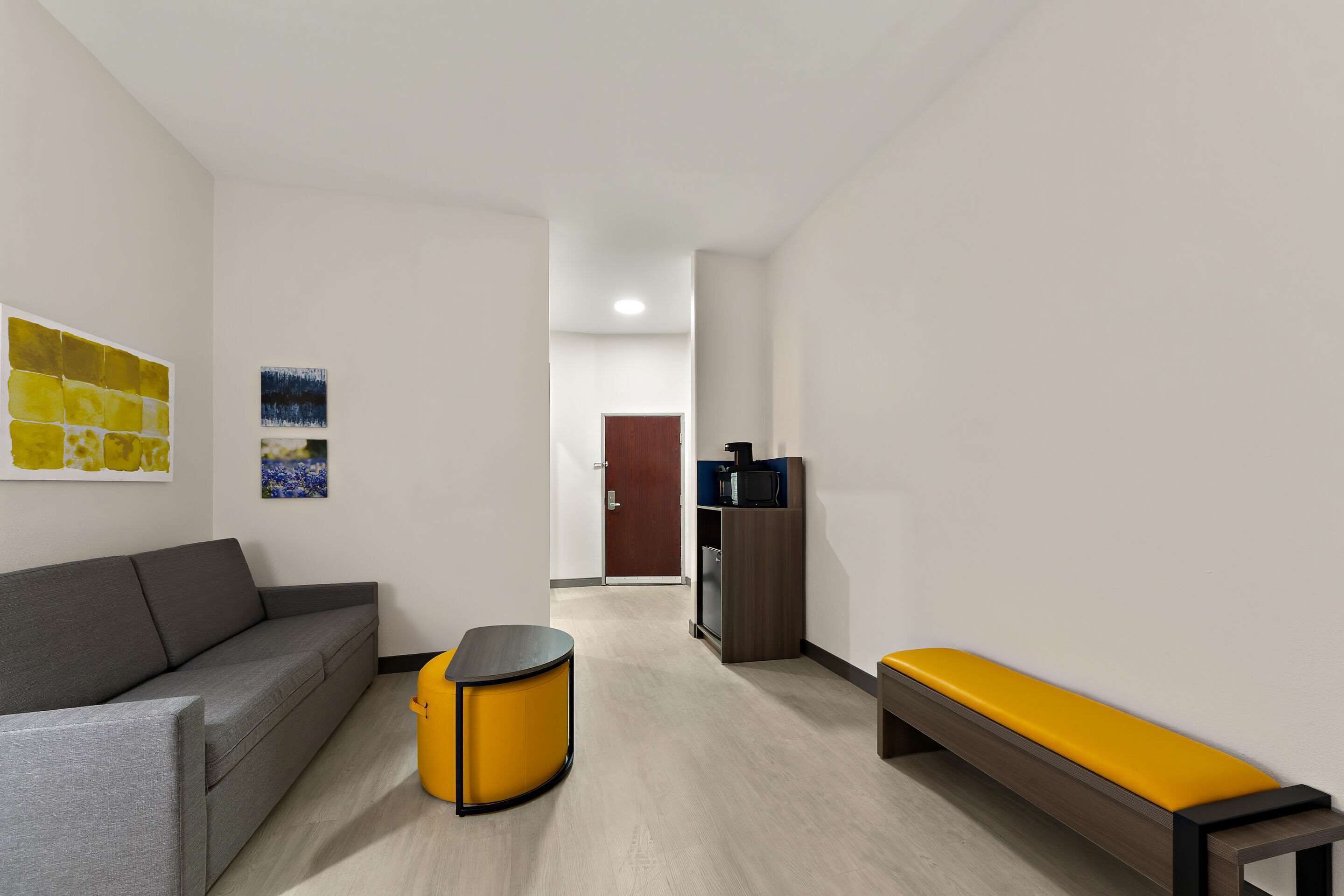 suite, 1 king bed with sofa bed, accessible, non smoking | desk, iron/ironing board, free cots/infant beds, free wifi