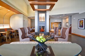 Lobby lounge - Hyatt Place Chicago/Naperville/Warrenville (Warrenville)