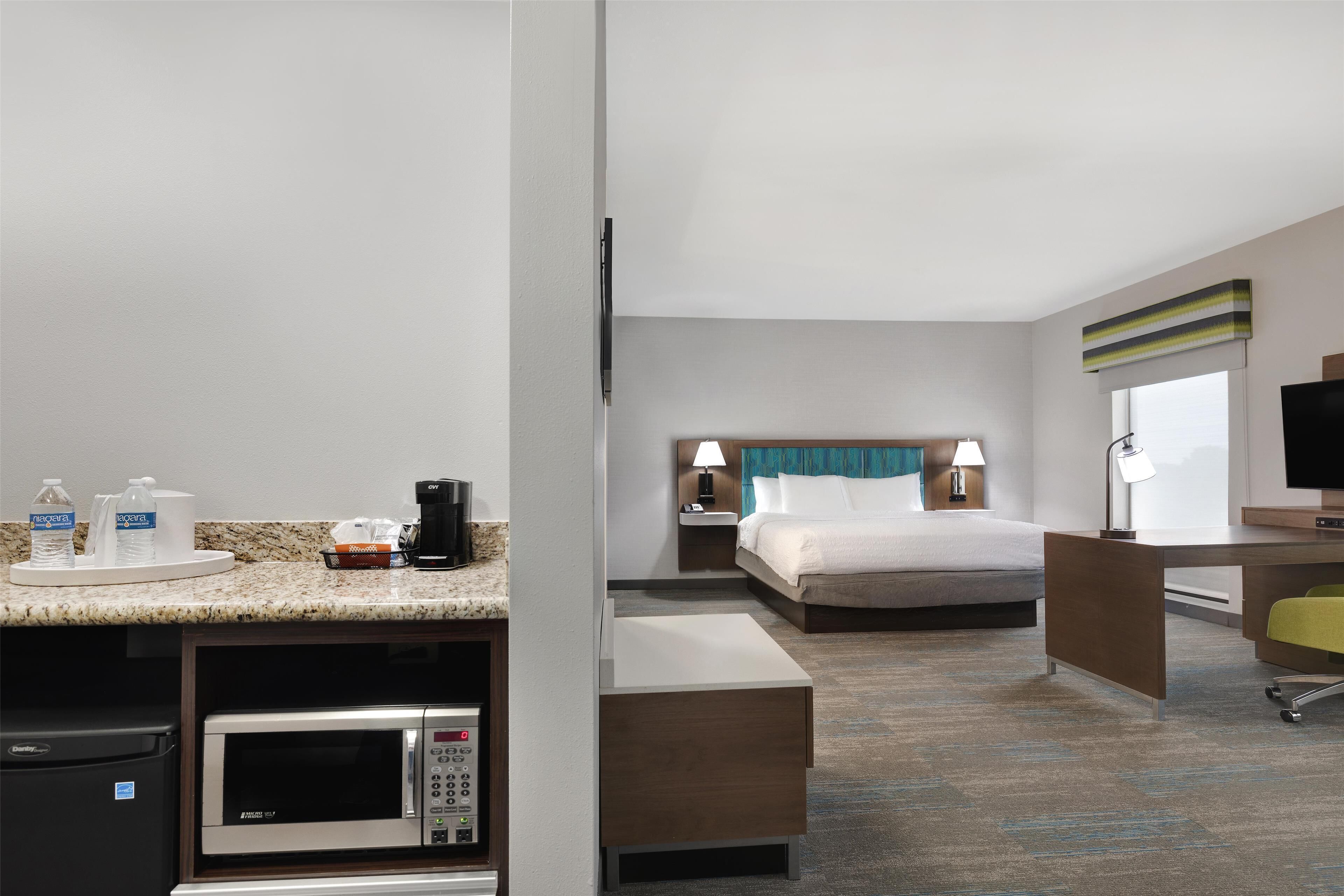 1 bedroom, desk, laptop workspace, blackout curtains