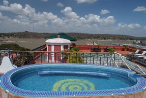Alberca al aire libre