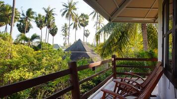 Villa | Pillowtop beds, minibar, in-room safe, desk