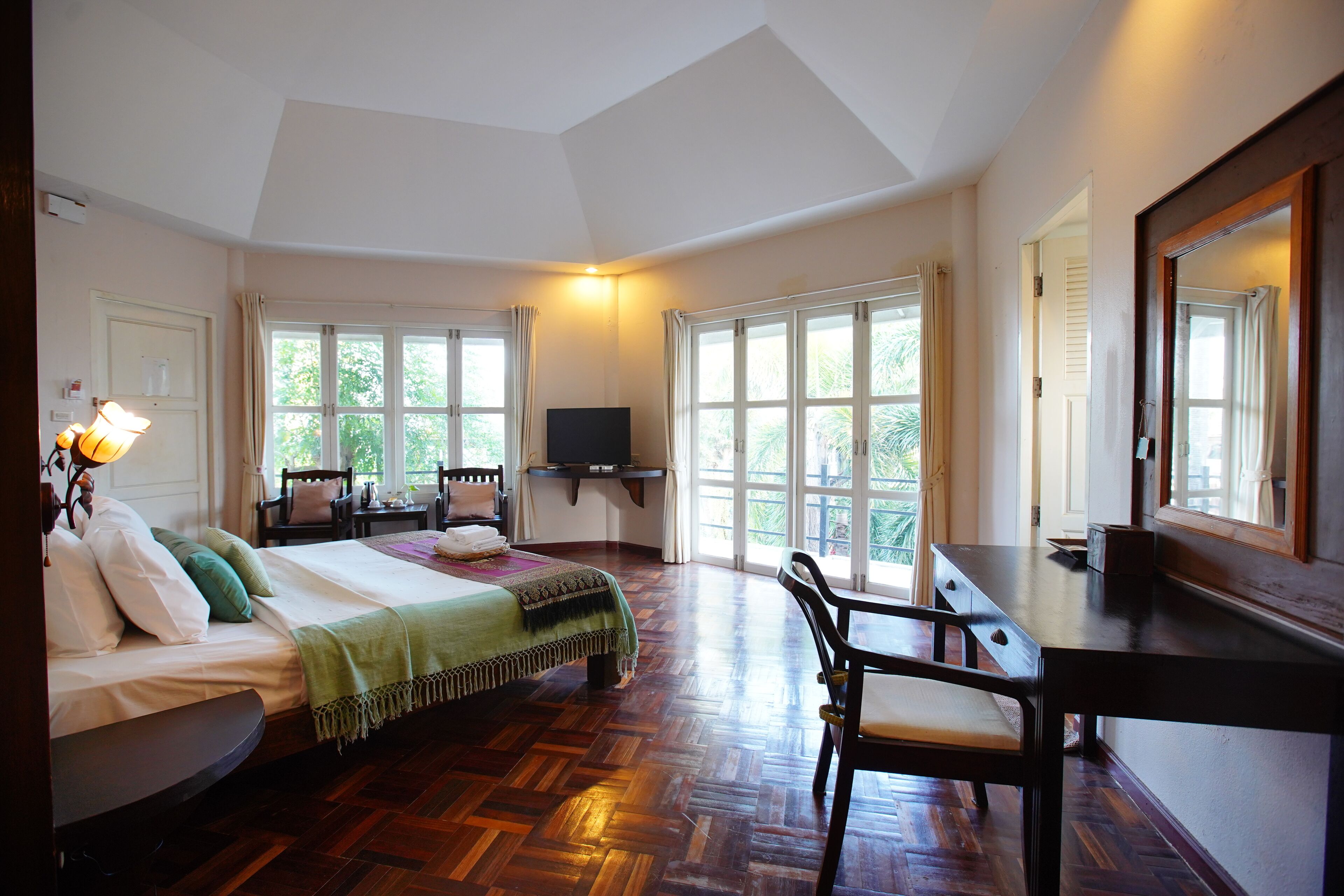 Villa Garden View (Pet friendly) | Pillow-top beds, minibar, in-room safe, desk