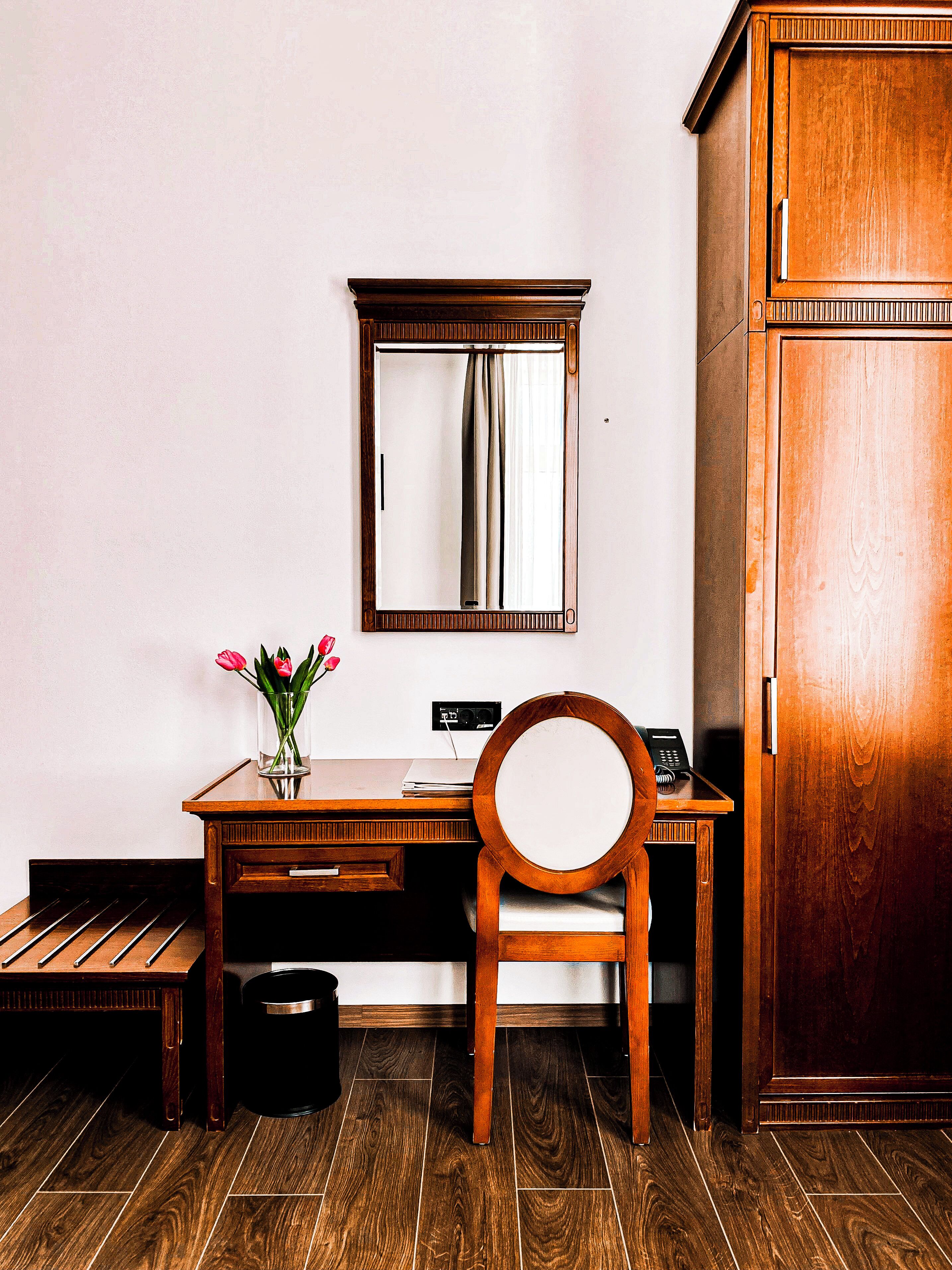 family apartment, 2 bedrooms, sea view | minibar, in-room safe, desk, laptop workspace