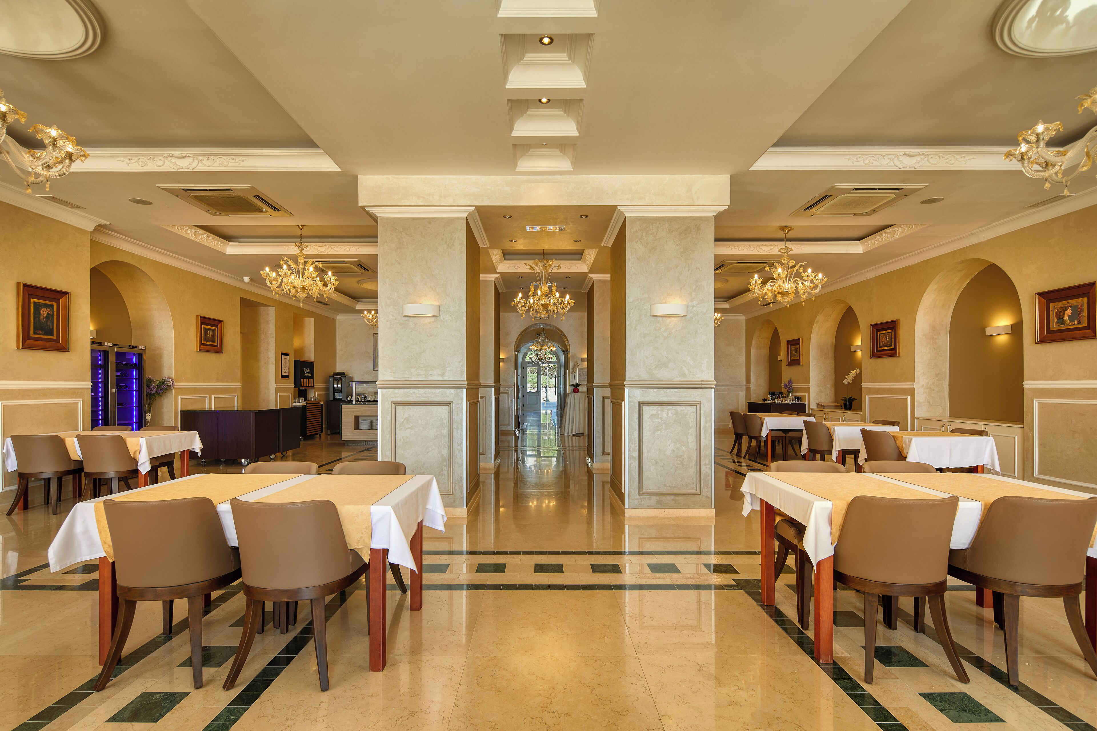 breakfast, lunch, dinner served; sea views