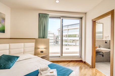 1 bedroom, down comforters, minibar, in-room safe