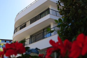 Front of property - Ginevra Palace Hotel (Rome)