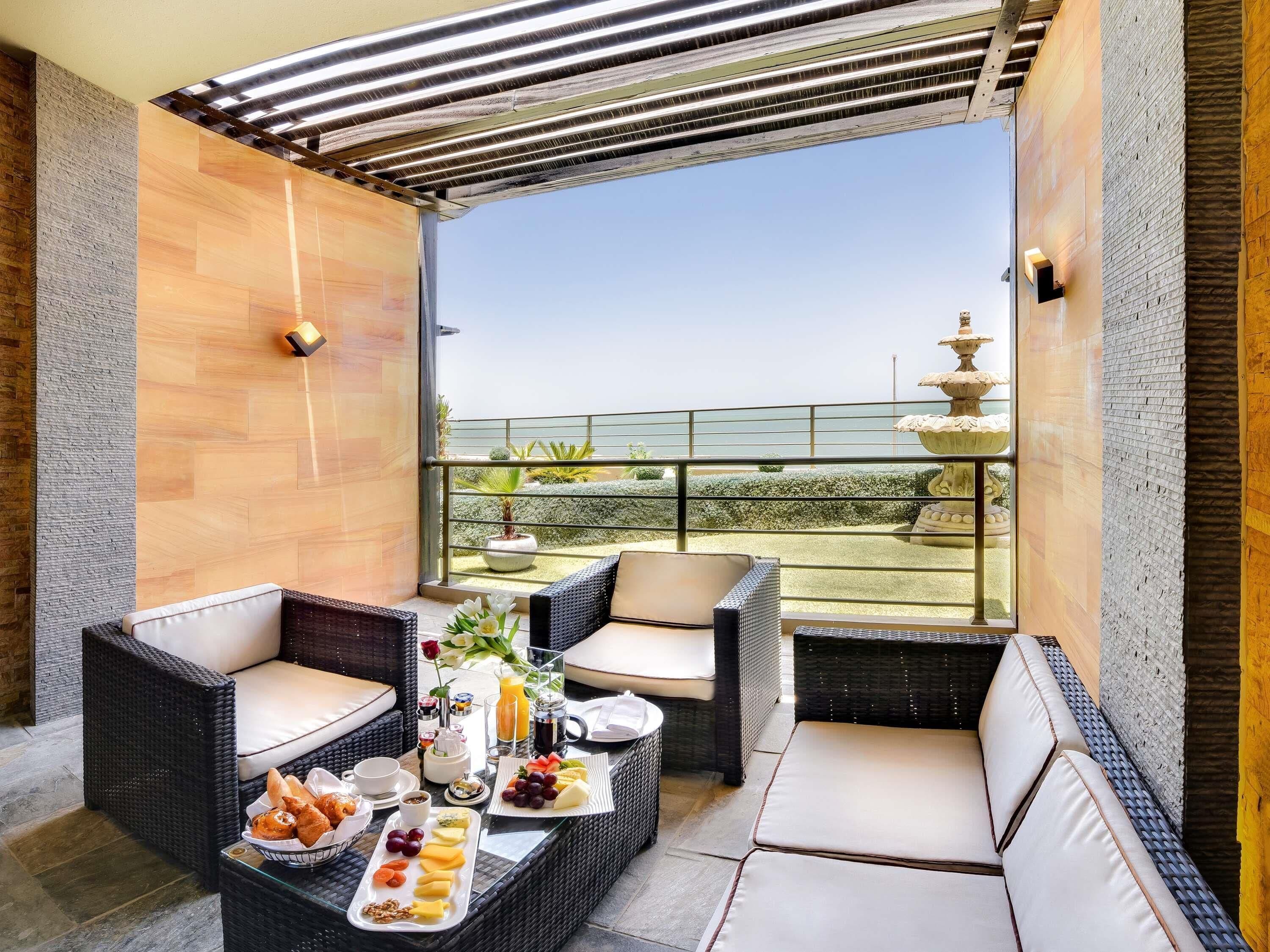 Luxury Room, 1 Queen Bed, Balcony, Sea View | Frette Italian sheets, premium bedding, down duvets, pillow-top beds