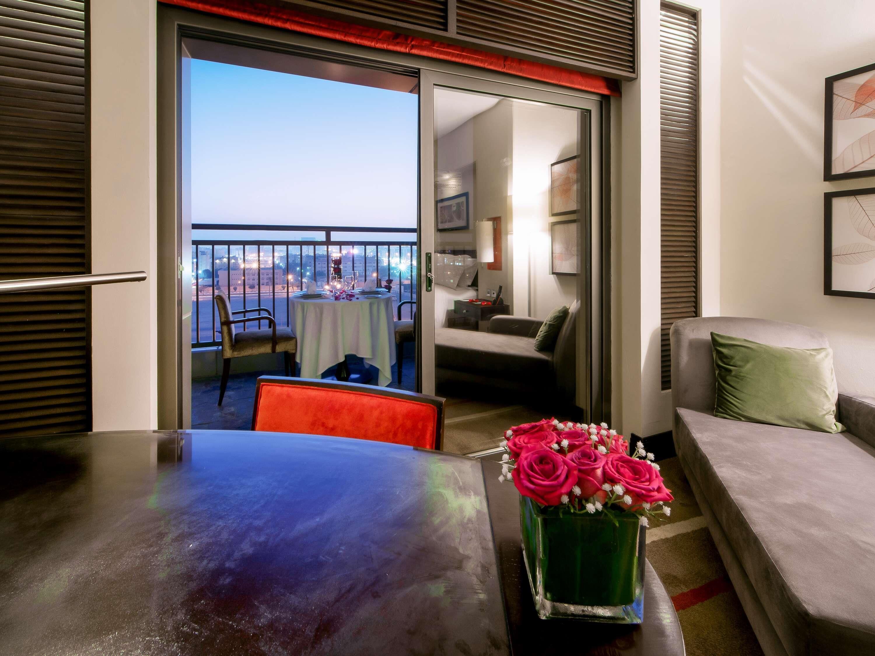 Family Suite, Multiple Beds, Balcony, City View | Frette Italian sheets, premium bedding, down duvets, pillow-top beds