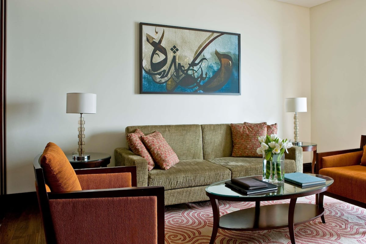 Suite – club, 1 kingsize-seng, Club Lounge-tilgang, sjøutsikt (Imperial) | Italienske Frette-laken, sengetøy av topp kvalitet og dundyner