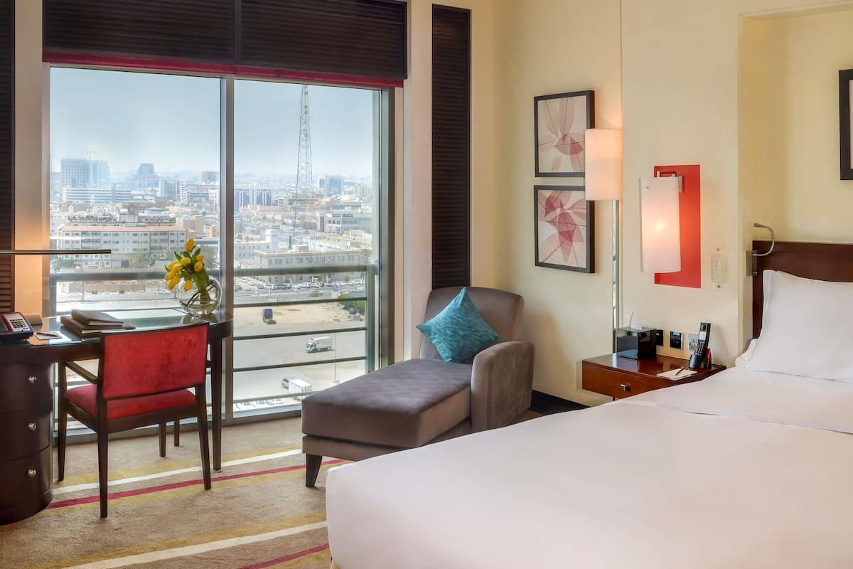 1 bedroom, Frette Italian sheets, premium bedding, down duvets