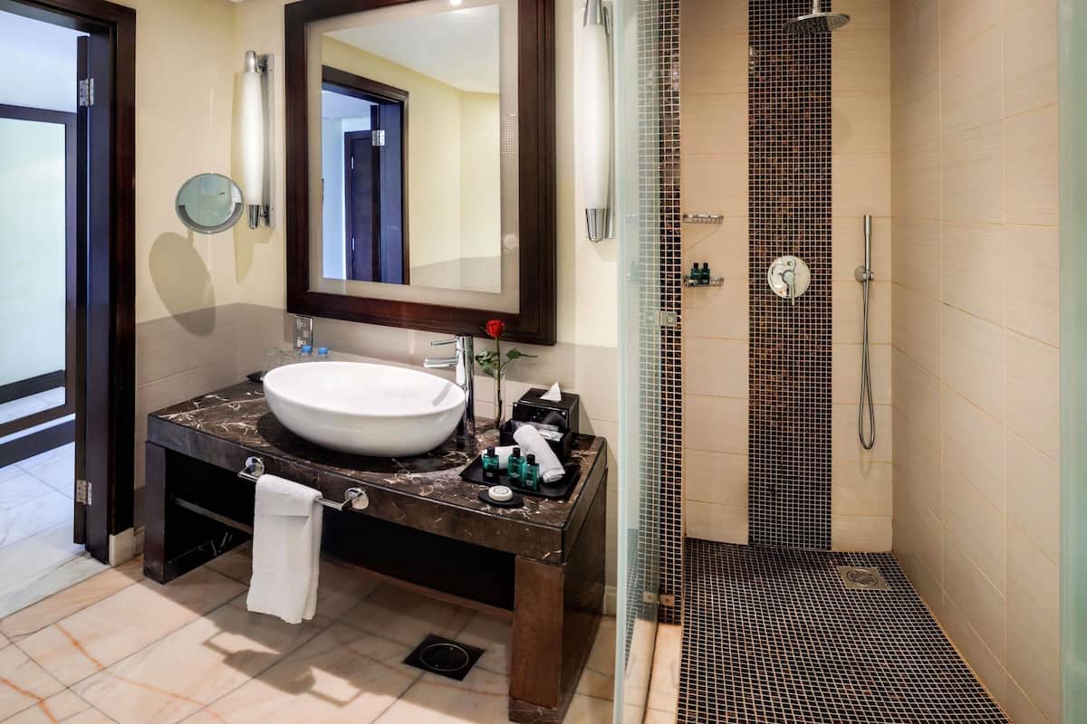 Luxury Room, 2 Single Beds, Sea View | Frette Italian sheets, premium bedding, down duvets, pillow-top beds