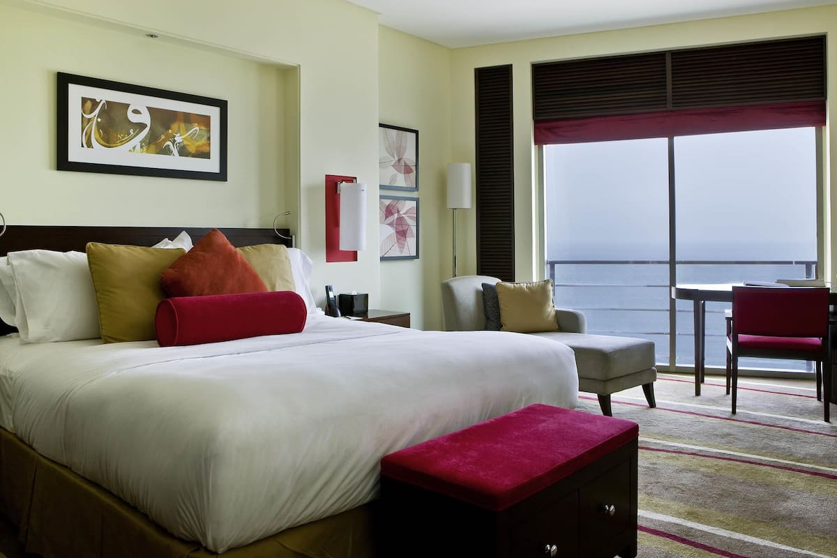 Frette Italian sheets, premium bedding, down duvets, pillow-top beds