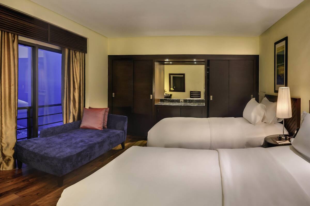 1 bedroom, Frette Italian sheets, premium bedding, down comforters