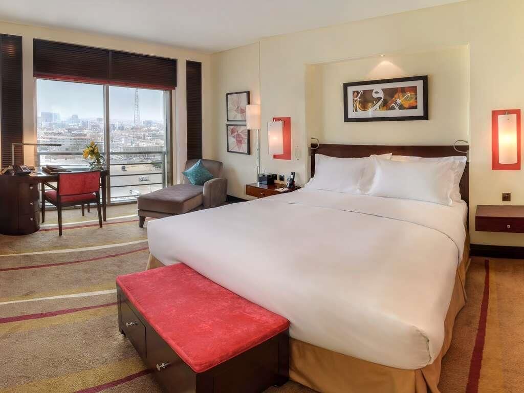 Luxury Room, 1 King Bed, Balcony, City View | Frette Italian sheets, premium bedding, down duvets, pillow-top beds