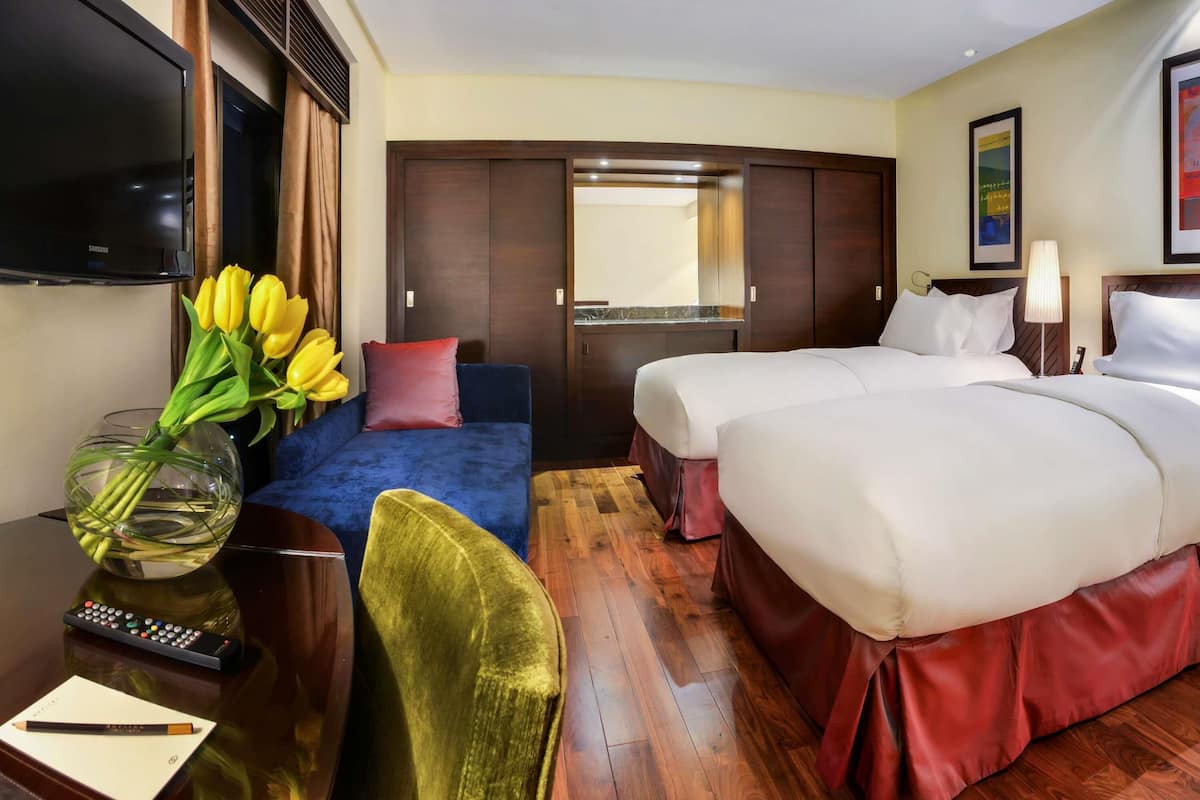 Club Suite, 1 King Bed, Club lounge access, Sea View (Imperial) | 1 bedroom, Frette Italian sheets, premium bedding, down duvets