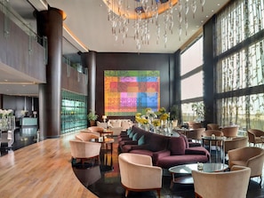 3 restaurants, breakfast, lunch, dinner served; French cuisine - Sofitel Al Khobar The Corniche (Al Khobar)