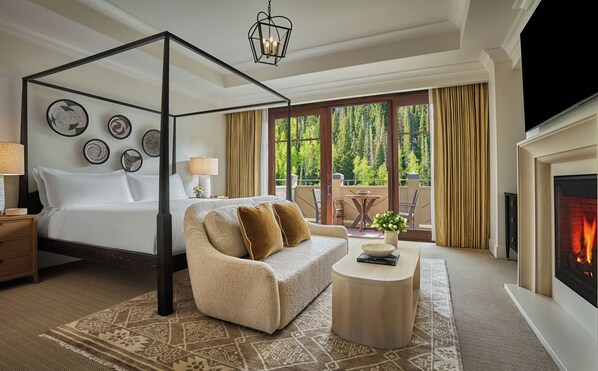 高档床上用品、羽绒被、客房内保险箱、办公桌