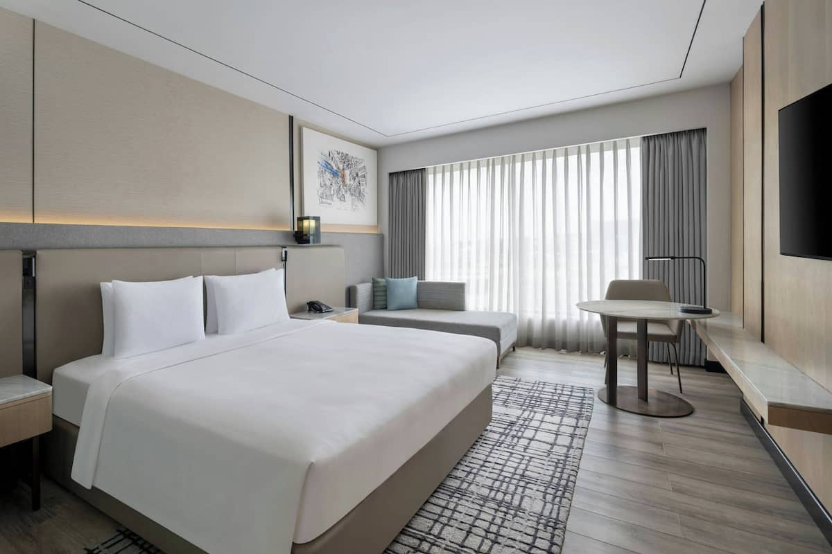 Hochwertige Bettwaren, Pillowtop-Betten, Minibar, Zimmersafe