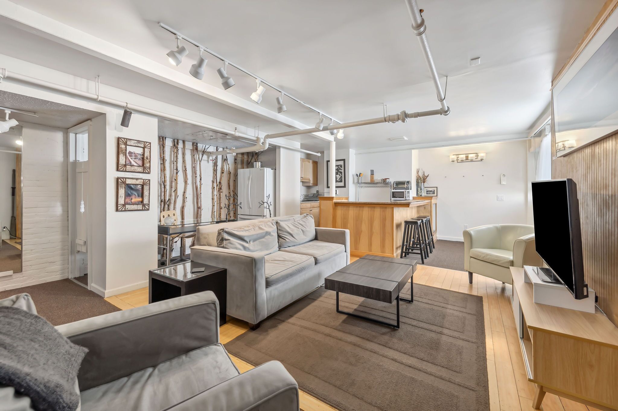 studio suite, 1 king bed with sofa bed (suite 09: king obstructed) | lounge