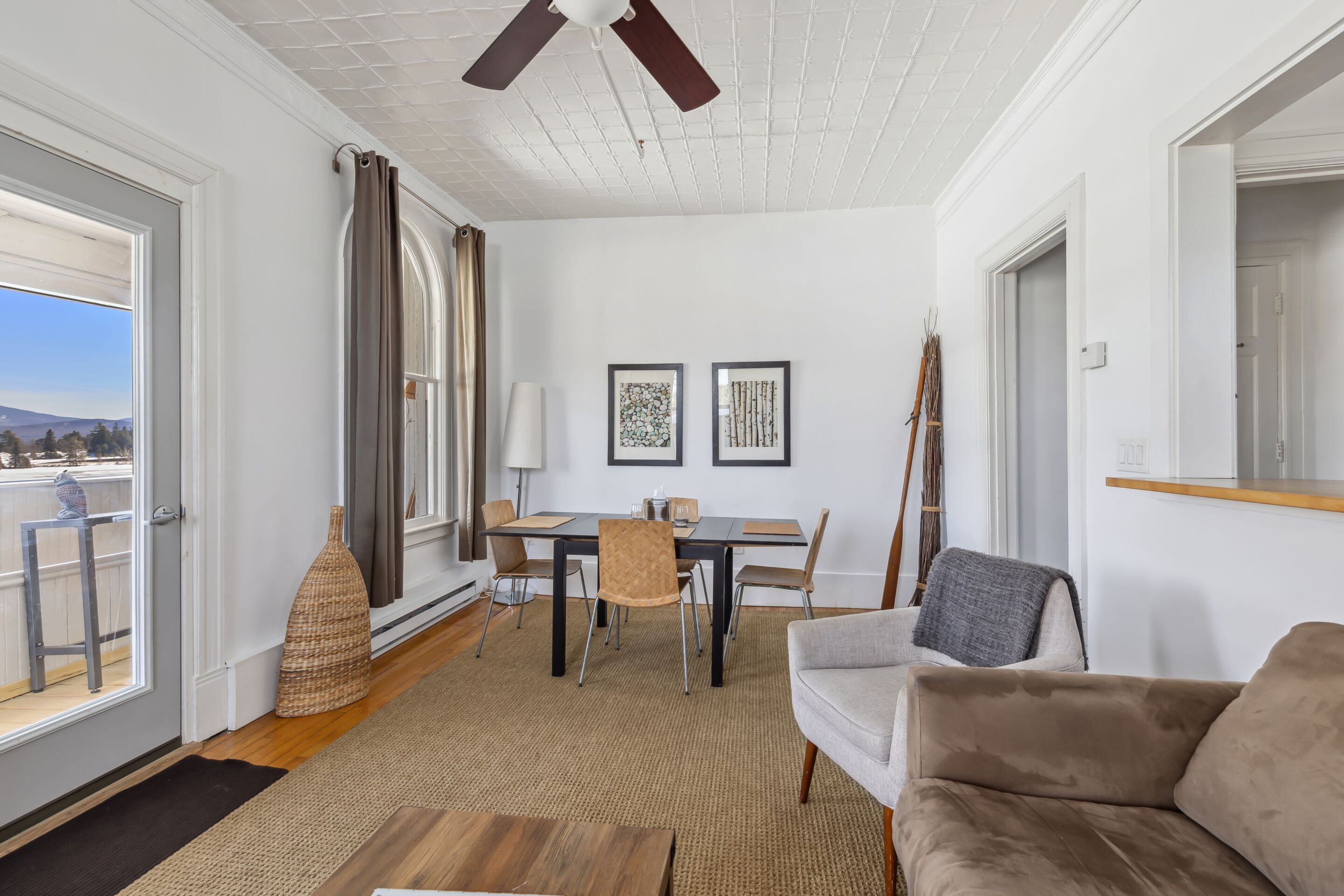 豪華公寓, 獨立浴室, 湖景 (Suite 07: deluxe king lak) | 用餐區